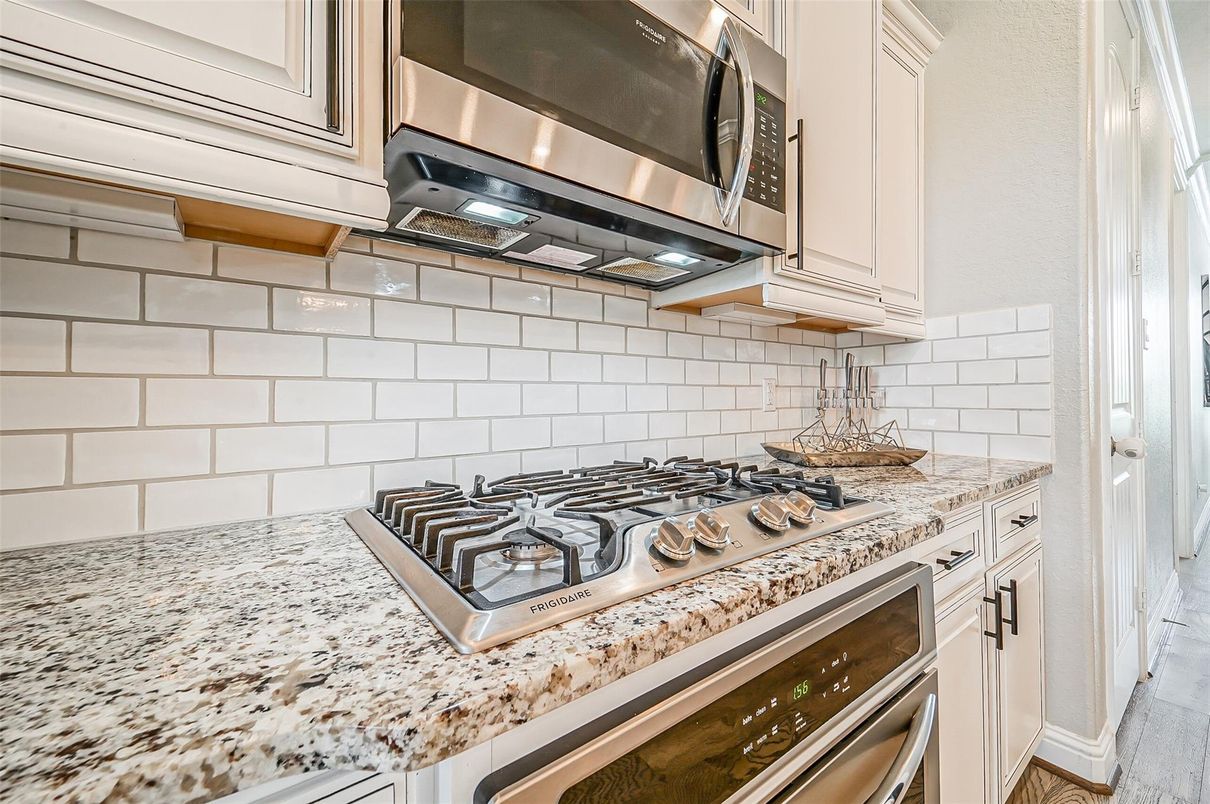 Interior, Kitchen, Stainless Steel Appliances