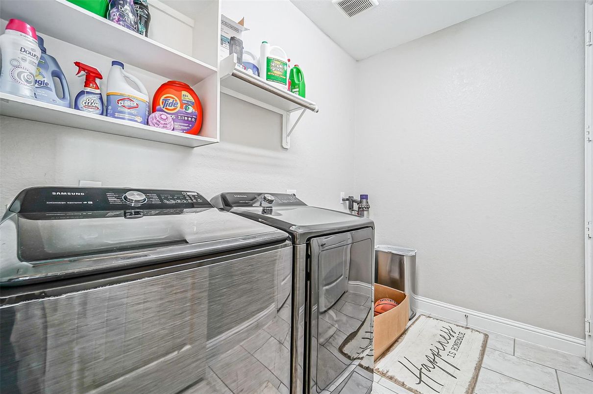 Interior, Washer