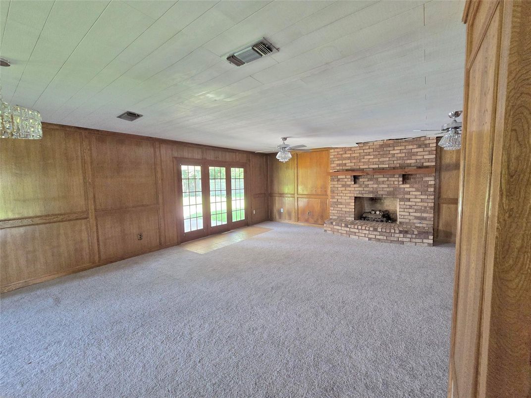 Empty room, Fireplace, Interior, Pendant Lights, Wooden Walls