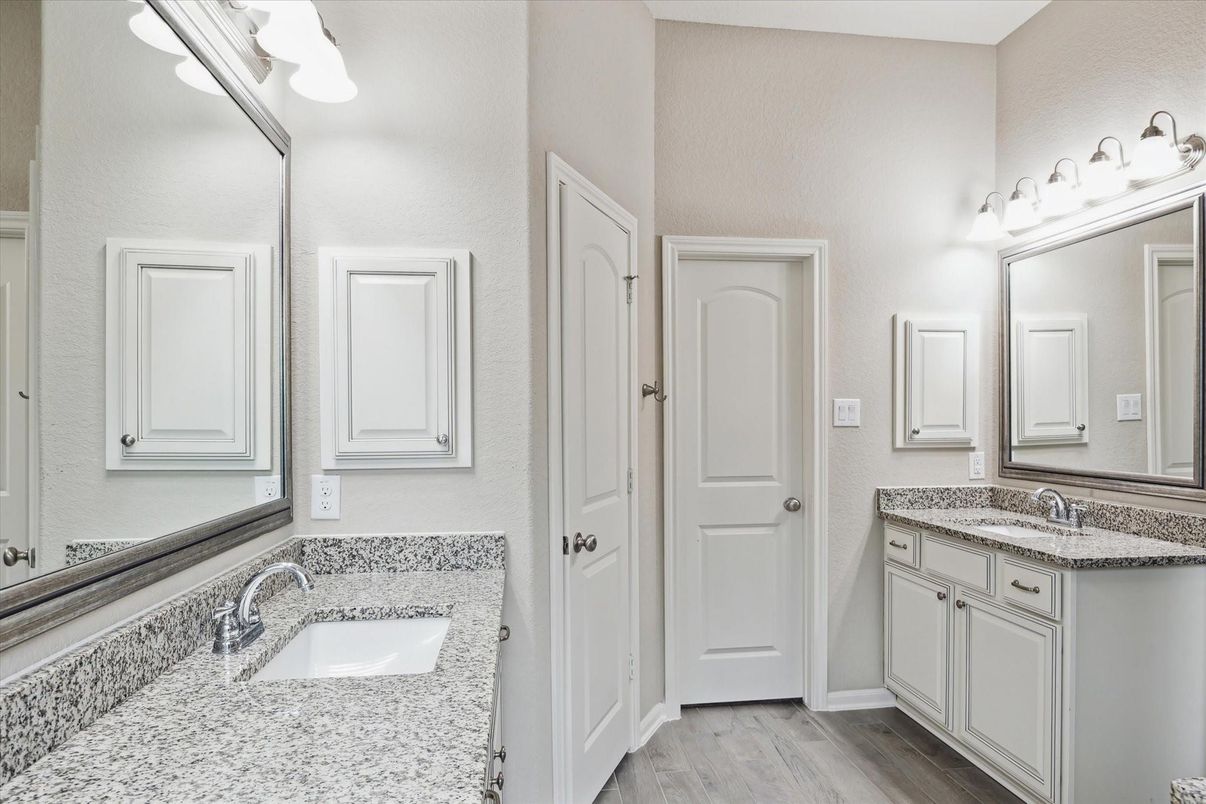 Bathroom, Dual Sink Vanities, Interior, Wood Texture Flooring