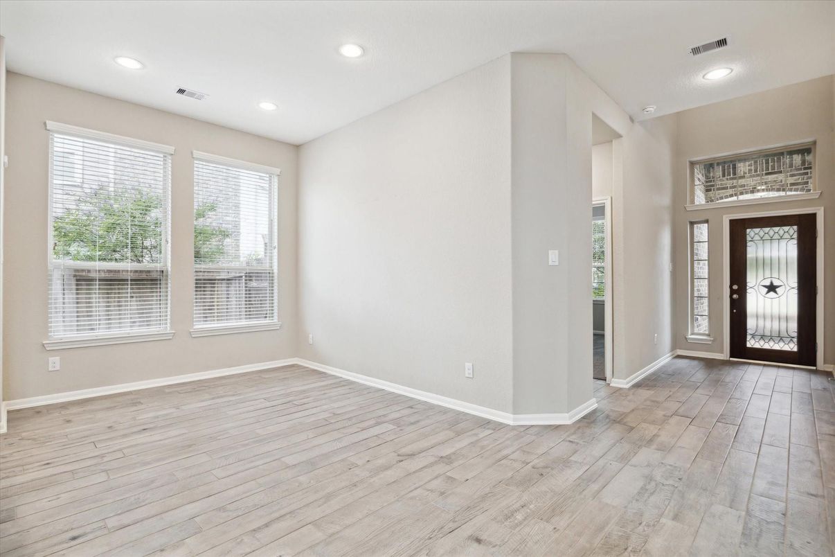 Empty room, Interior, Recessed Lighting, Wood Texture Flooring