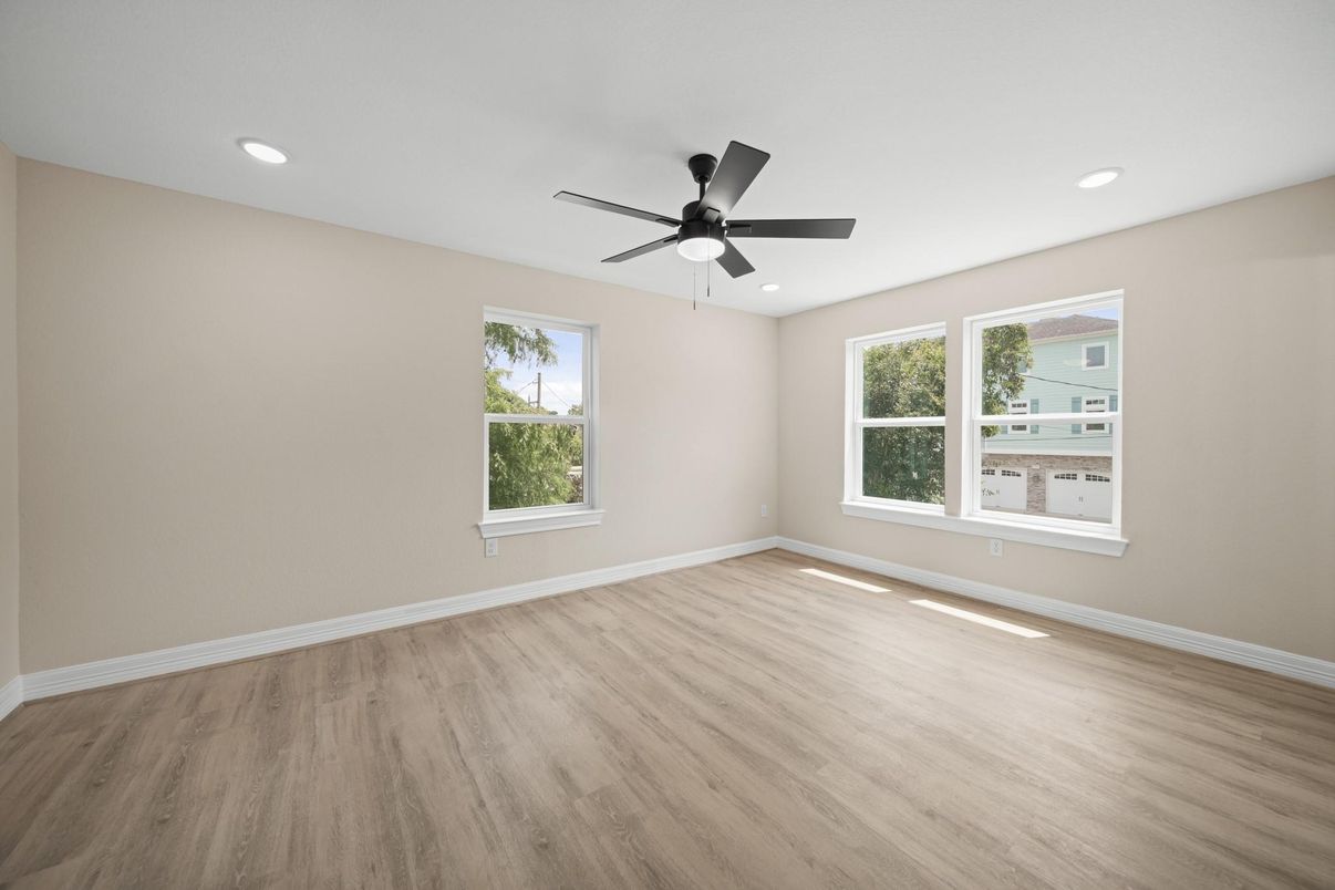 Empty room, Interior, Recessed Lighting, Wood Texture Flooring