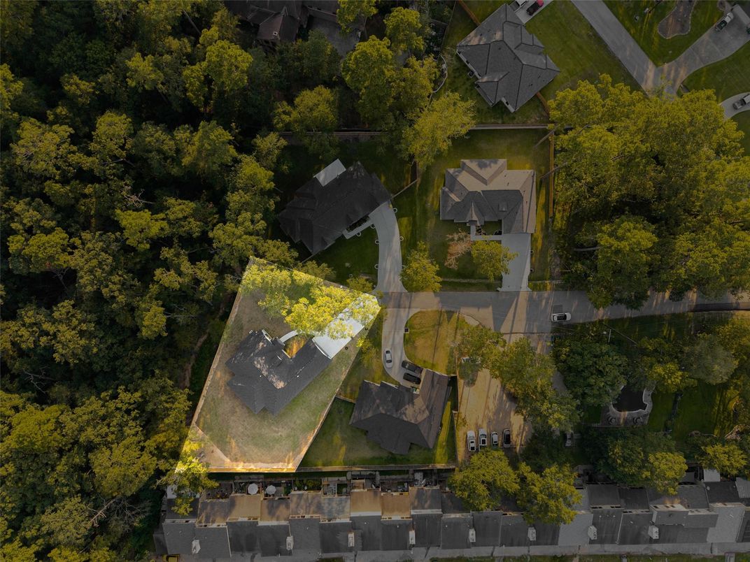 Exterior, Drone