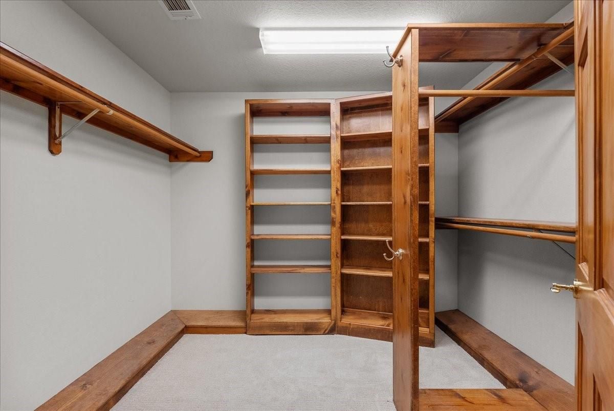 Interior, Walk-in Closets