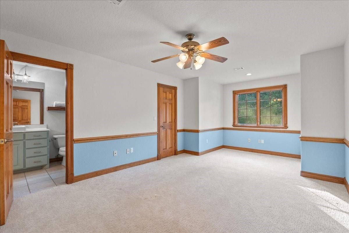Bathroom, Empty room, Interior, Recessed Lighting