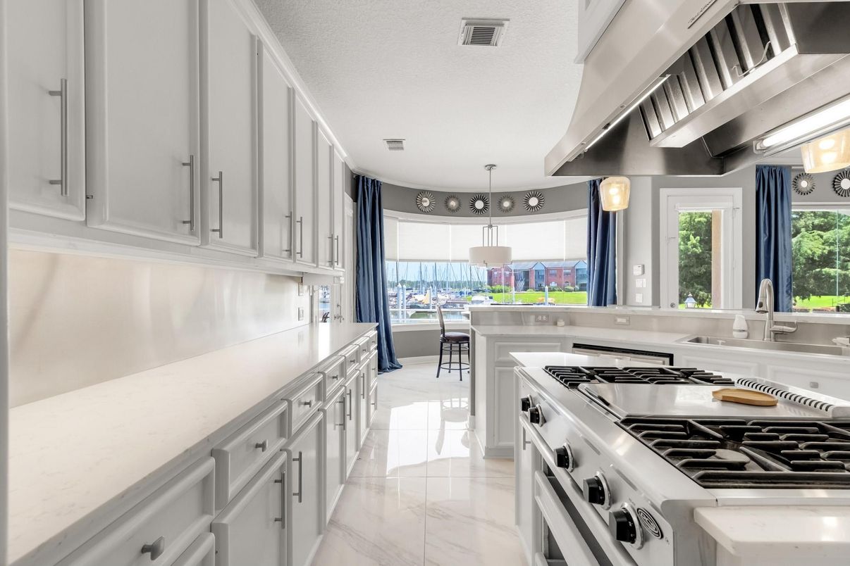 Dining room, Interior, Kitchen, Marble, Pendant Lights, Stainless Steel Appliances, Water