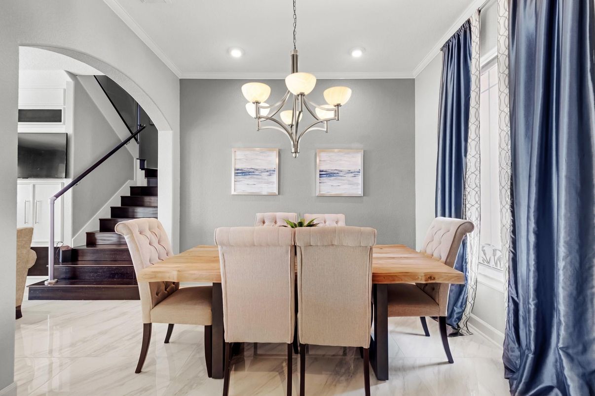 Chandelier, Dining room, Interior, Marble, Recessed Lighting