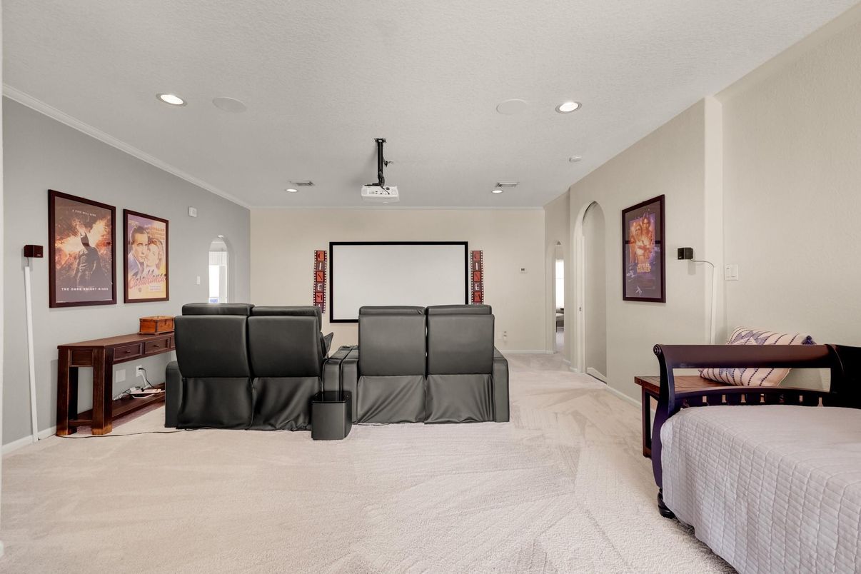Interior, Projection Screen, Recessed Lighting, Theatre Room