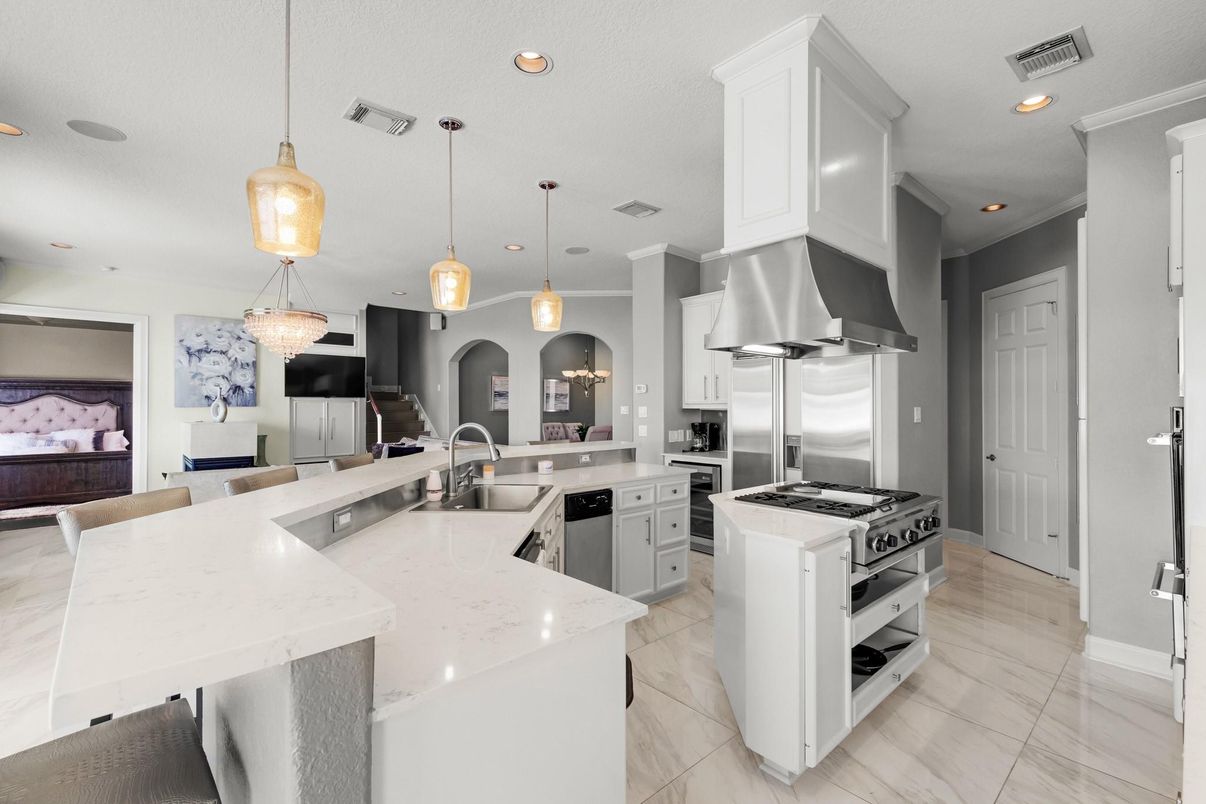 Interior, Kitchen, Pendant Lights, Recessed Lighting, Stainless Steel Appliances