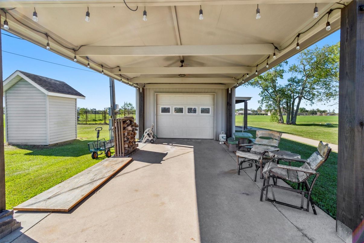 Backyard, Detached Garage, Exterior