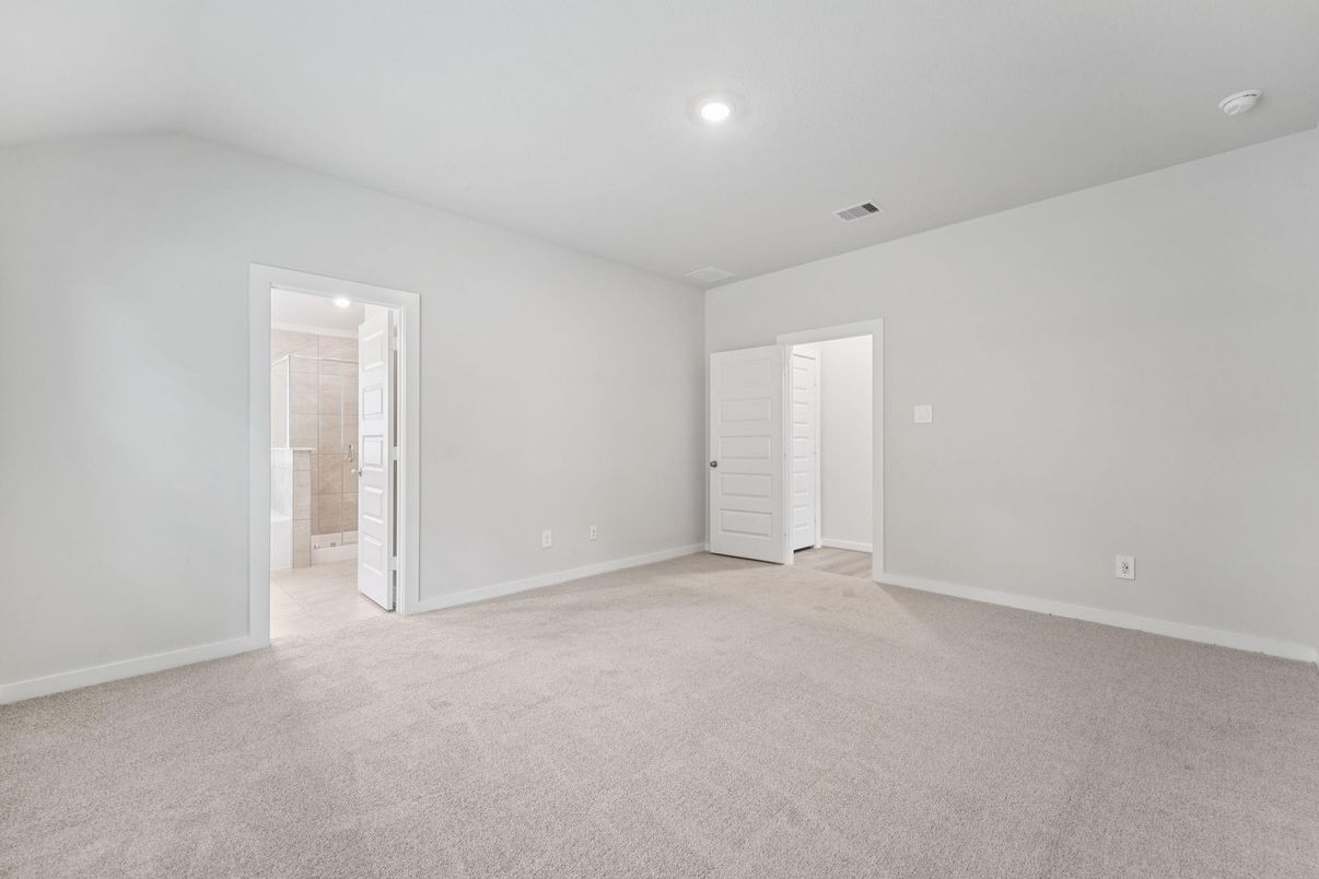 Empty room, Interior, Recessed Lighting