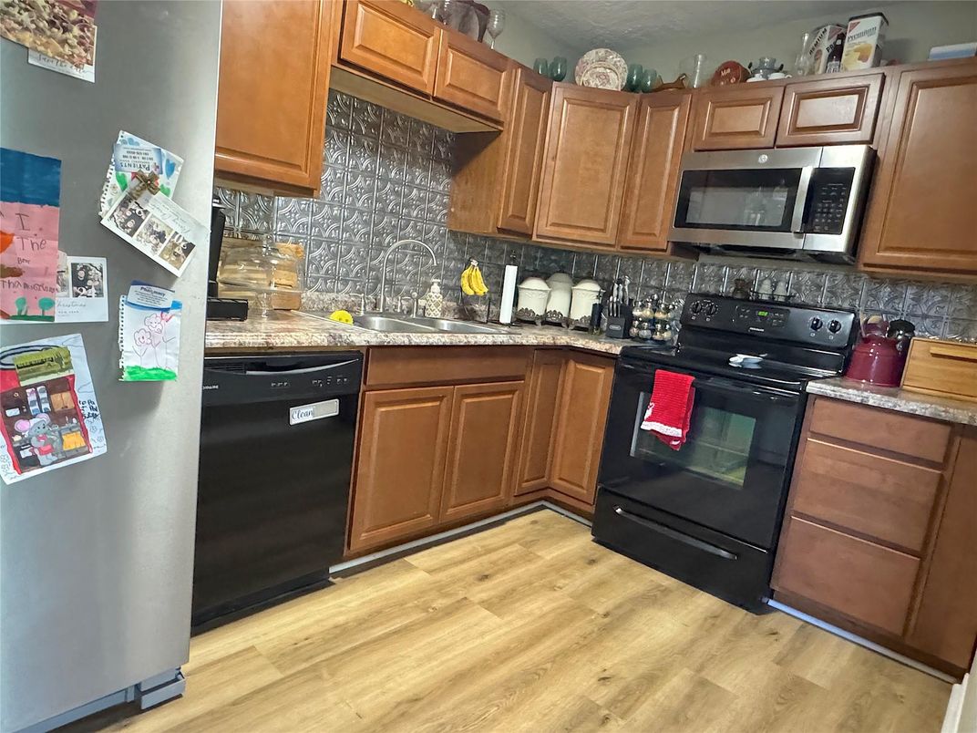 Interior, Kitchen, Wood Texture Flooring
