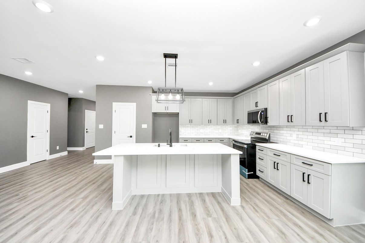 Interior, Kitchen, Pendant Lights, Recessed Lighting, Wood Texture Flooring
