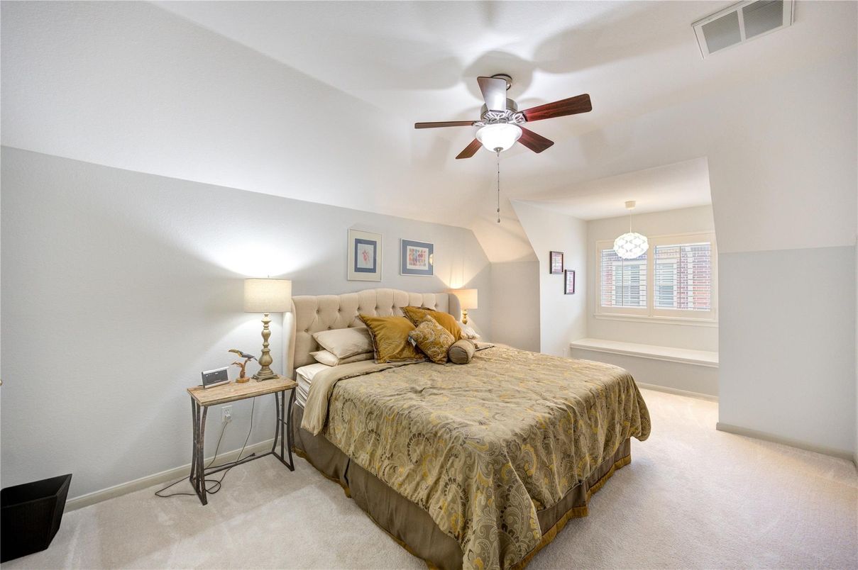 Bedroom, Interior, Pendant Lights