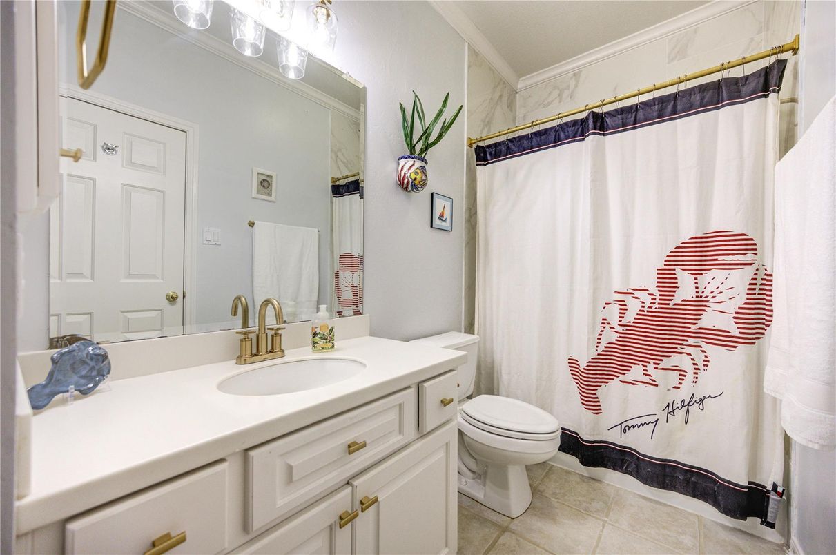 Bathroom, Interior