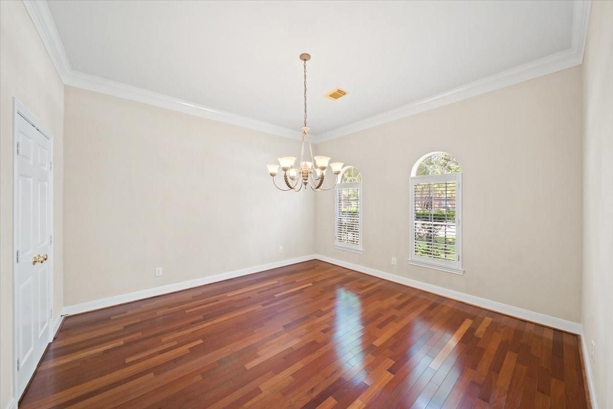 Chandelier, Empty room, Interior, Wood Texture Flooring