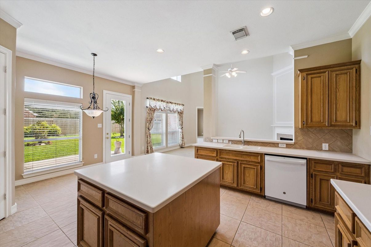 Interior, Kitchen, Pendant Lights, Recessed Lighting