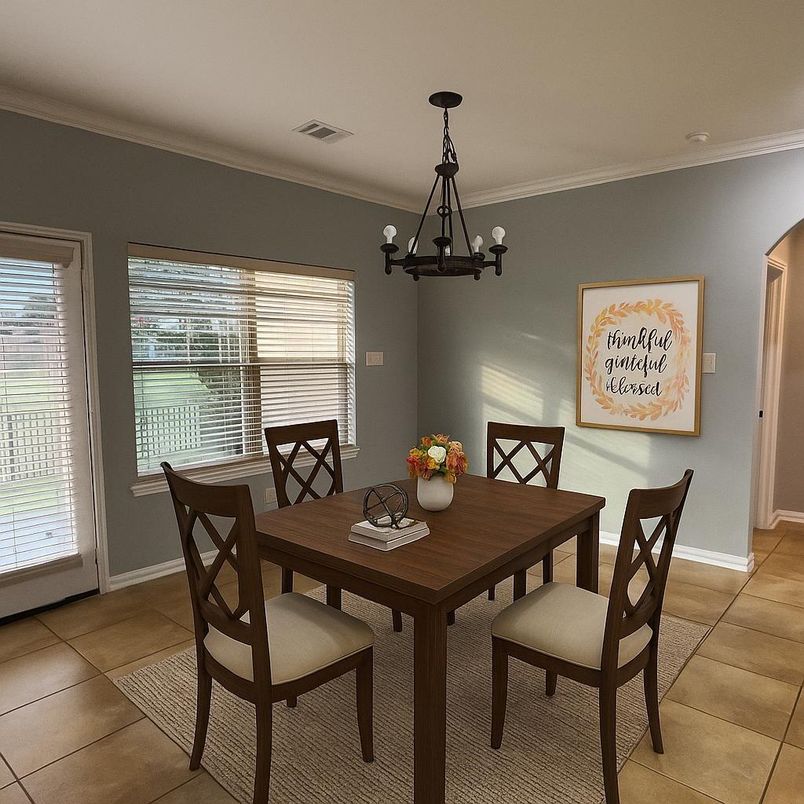Chandelier, Dining room, Interior