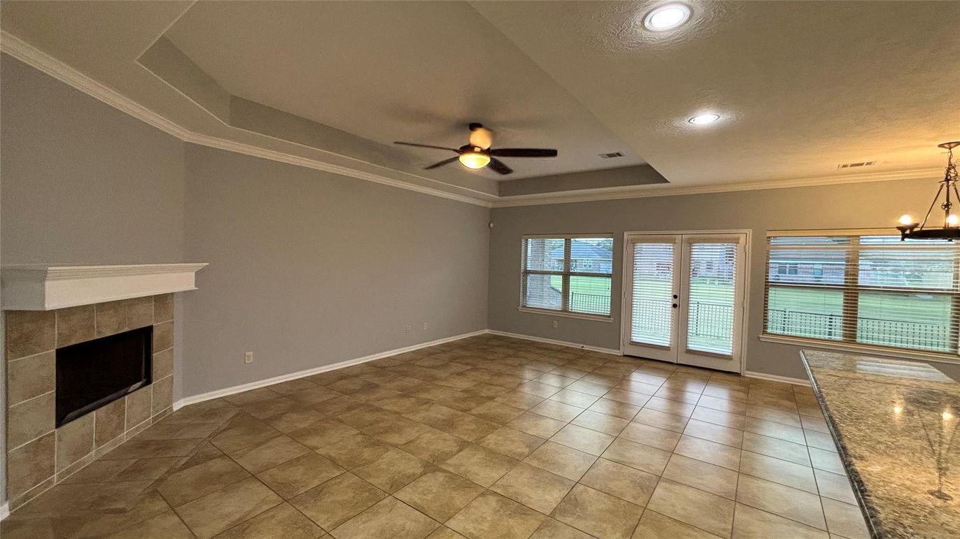 Empty room, Fireplace, Interior, Pendant Lights, Recessed Lighting