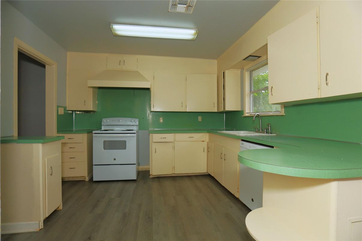 Interior, Kitchen, Wood Texture Flooring