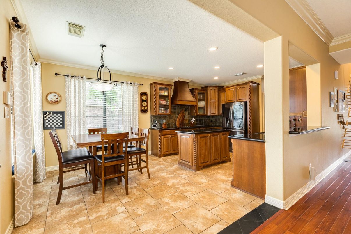 Dining room, Interior, Kitchen, Pendant Lights, Recessed Lighting