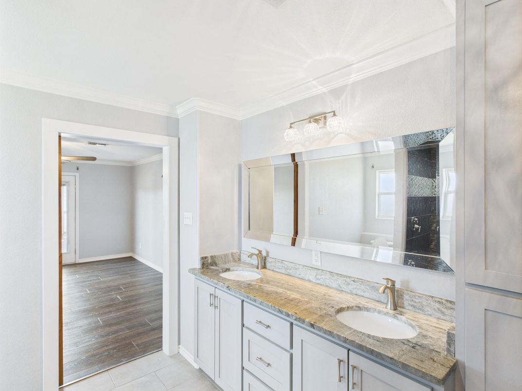 Bathroom, Dual Sink Vanities, Interior, Wood Texture Flooring