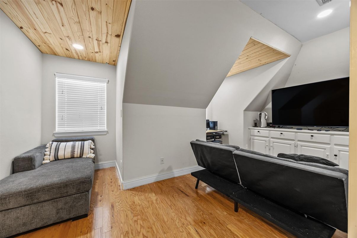 Interior, Recessed Lighting, Wooden Ceilings, Wood Texture Flooring