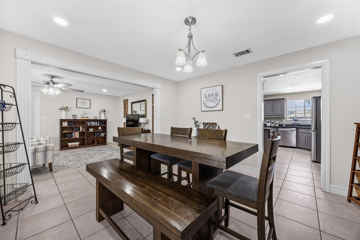 Dining room, Interior, Kitchen, Pendant Lights, Recessed Lighting