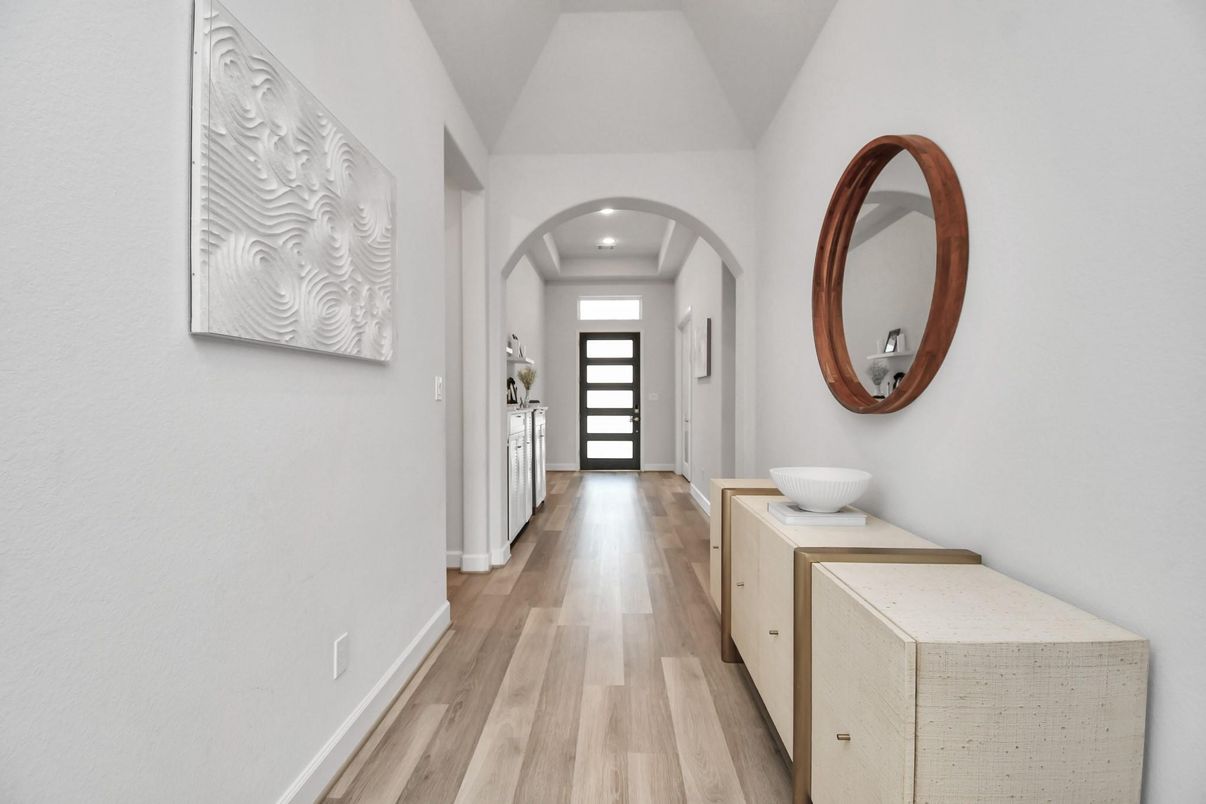 Interior, Recessed Lighting, Wood Texture Flooring