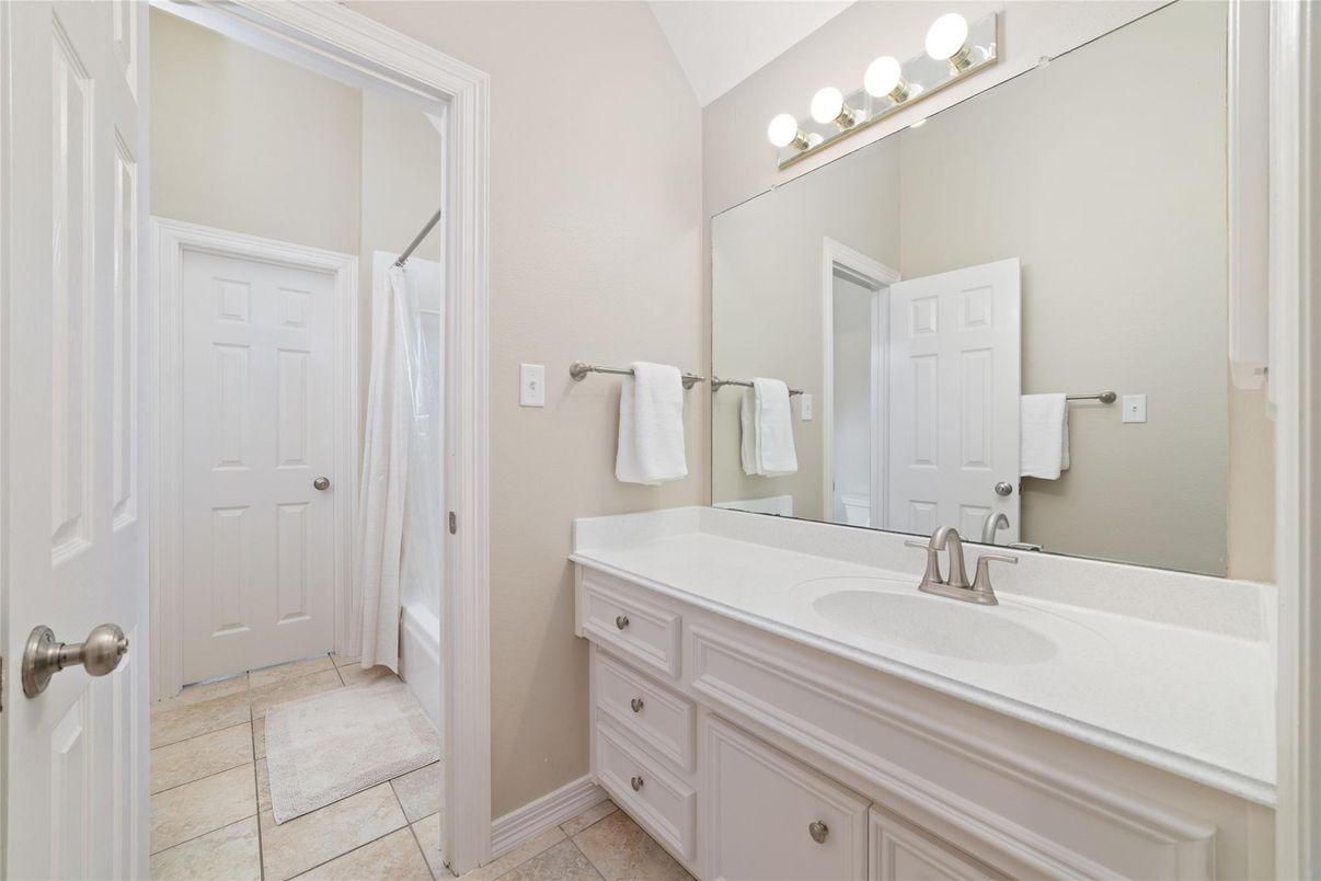 Bathroom, Interior