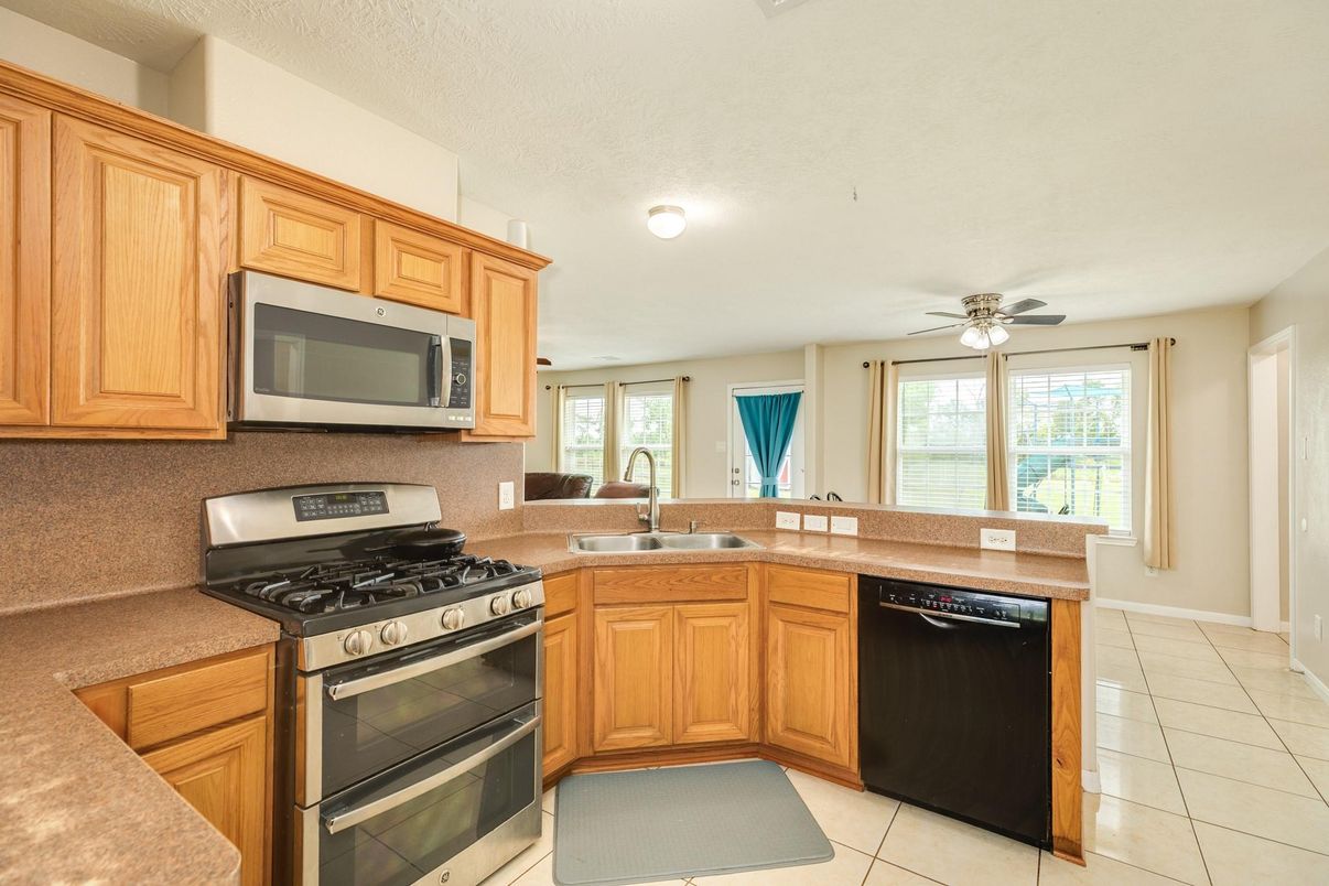 Interior, Kitchen, Stainless Steel Appliances