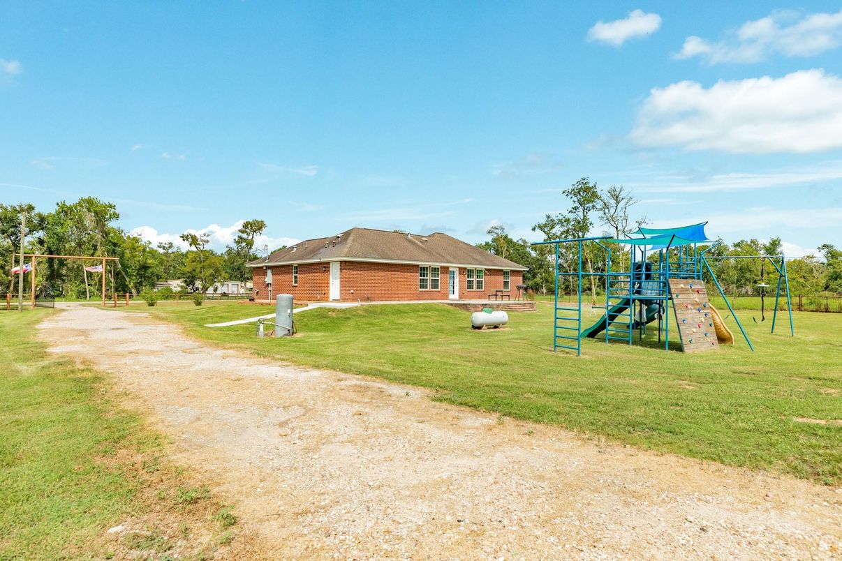 Backyard, Exterior, Playground
