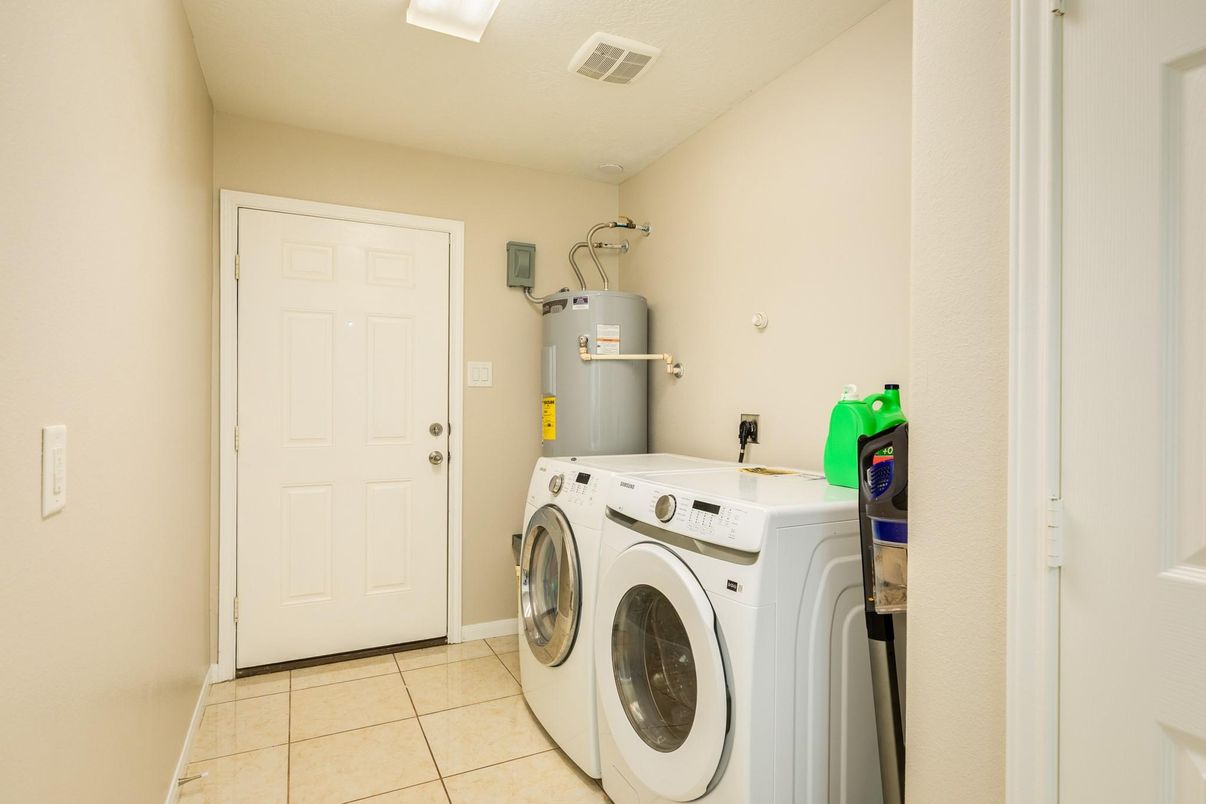 Interior, Washer