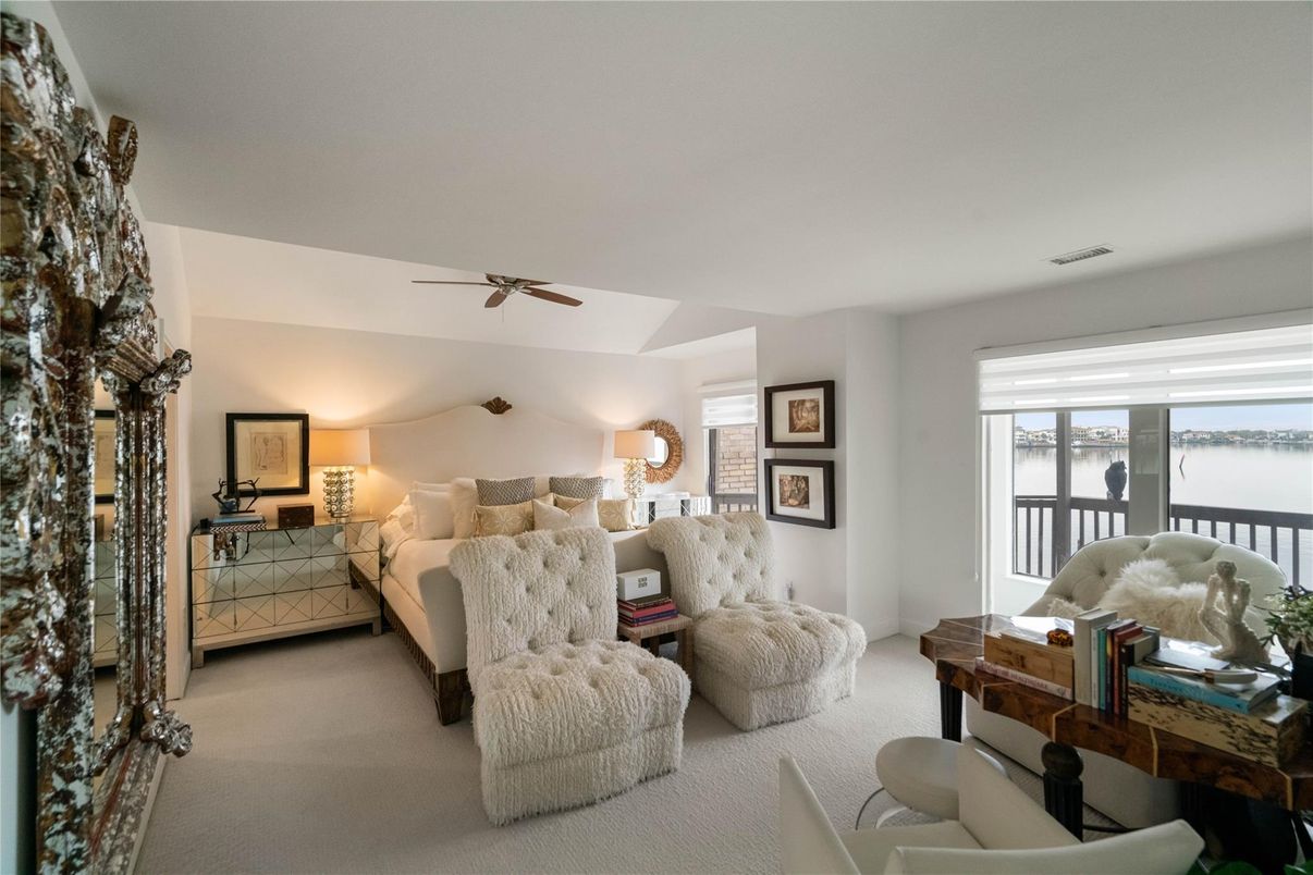 Bedroom, Interior, Living room, Water