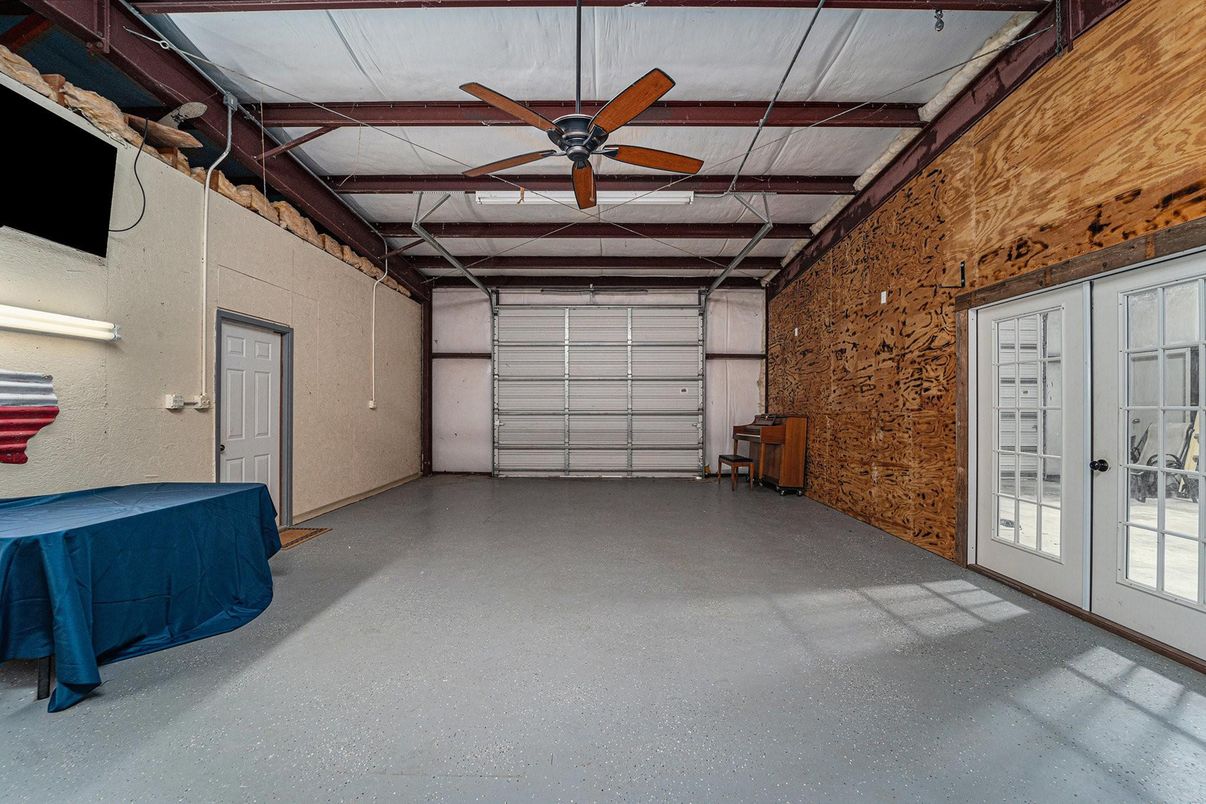 Garage, Interior, Stone Walls