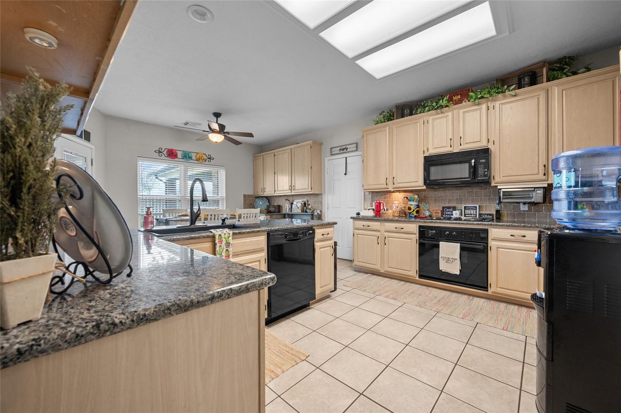 Interior, Kitchen, Recessed Lighting
