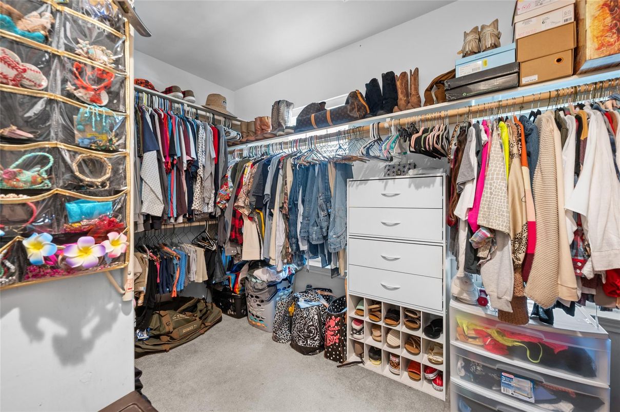 Interior, Walk-in Closets