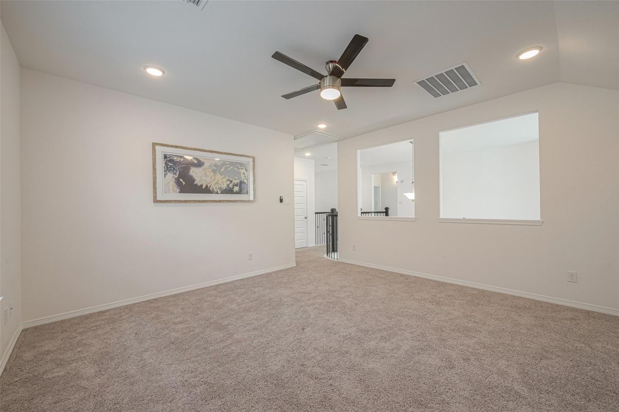 Empty room, Interior, Recessed Lighting