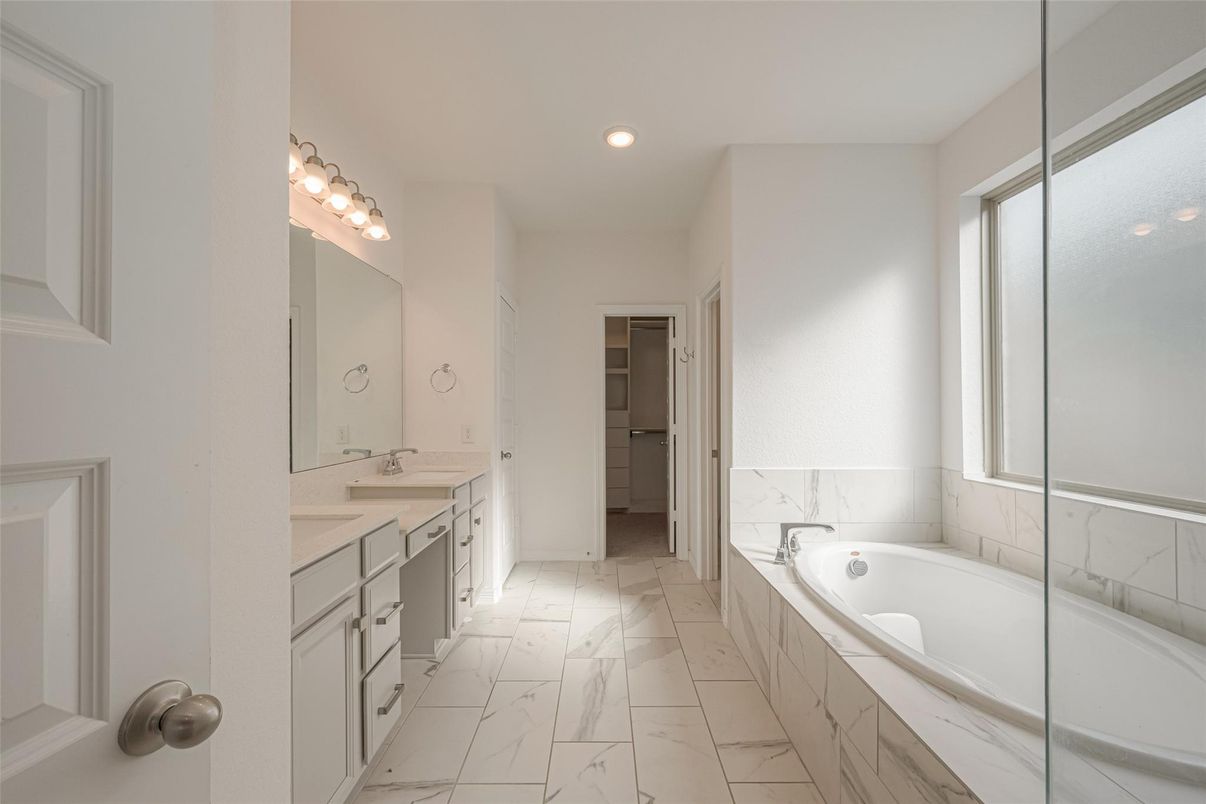 Bathroom, Dual Sink Vanities, Interior, Marble, Recessed Lighting