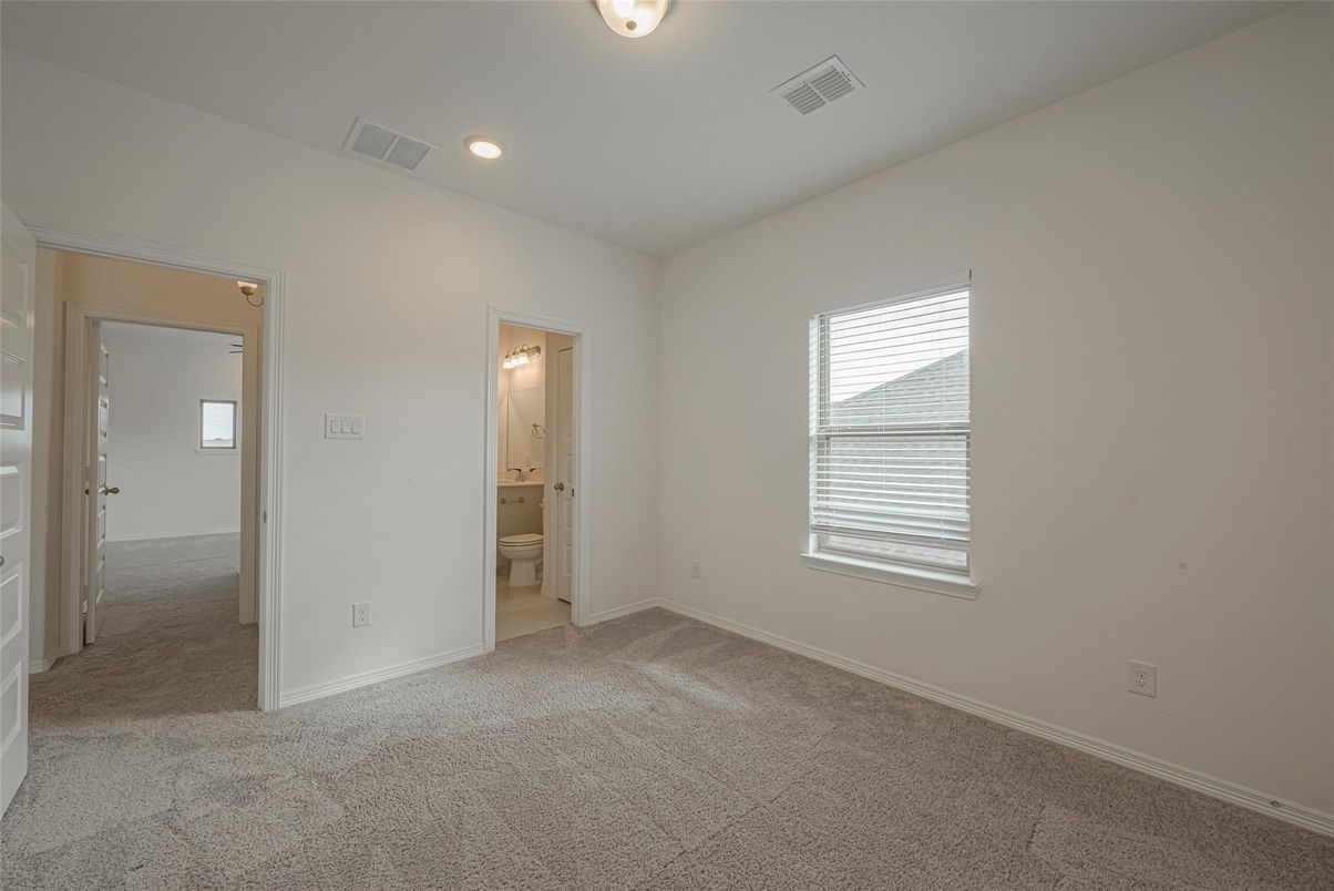 Bathroom, Empty room, Interior, Recessed Lighting