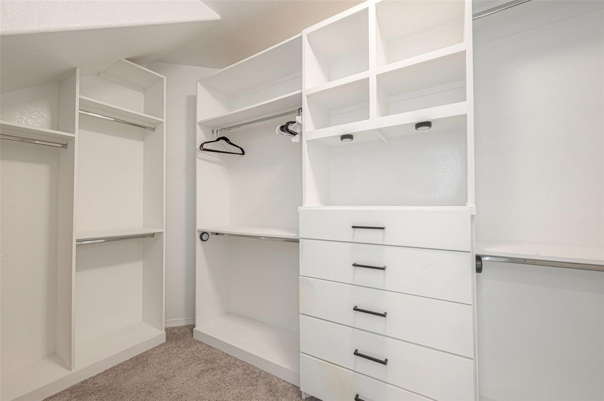 Interior, Walk-in Closets
