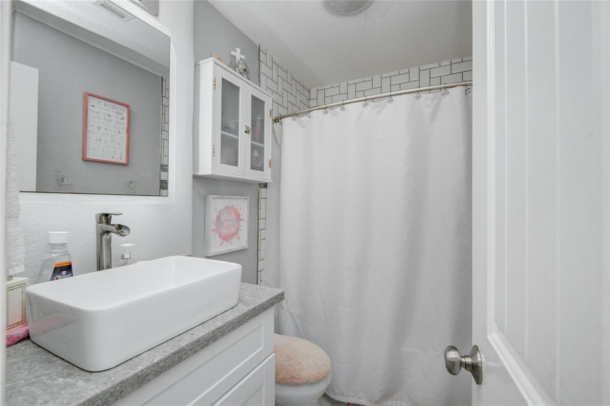 Bathroom, Interior