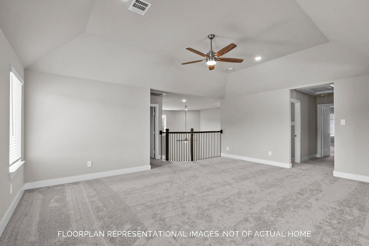 Empty room, Interior, Recessed Lighting