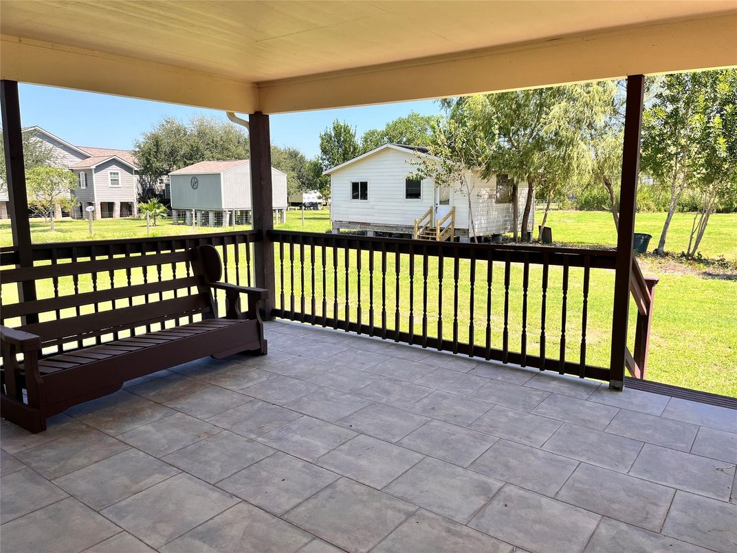 Backyard, Exterior