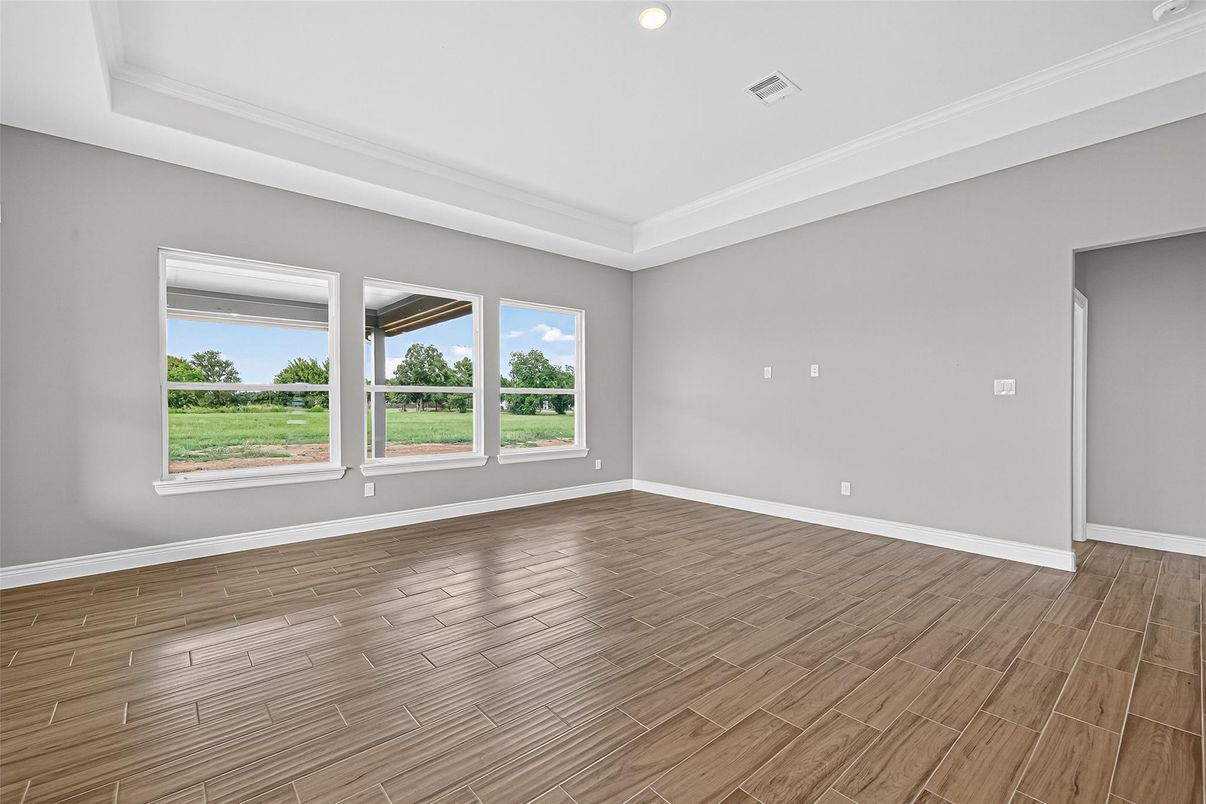 Empty room, Interior, Recessed Lighting, Wood Texture Flooring