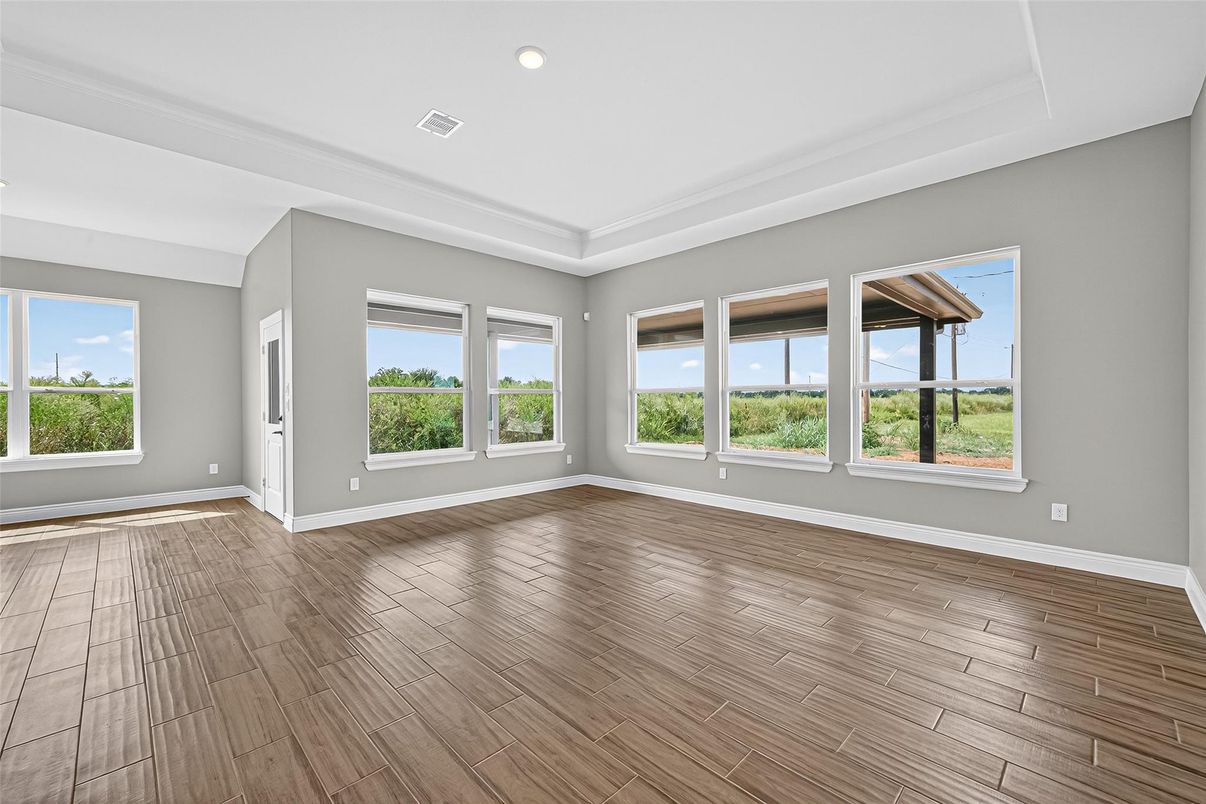 Empty room, Interior, Recessed Lighting, Wood Texture Flooring