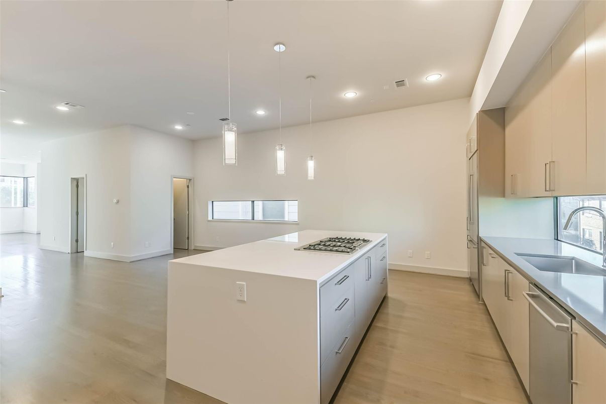 Interior, Kitchen, Pendant Lights, Recessed Lighting, Wood Texture Flooring