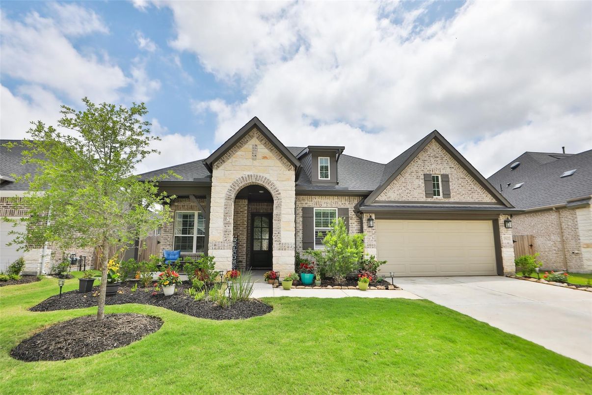 Attached, Backyard, Exterior, Facade, Brick Traditional