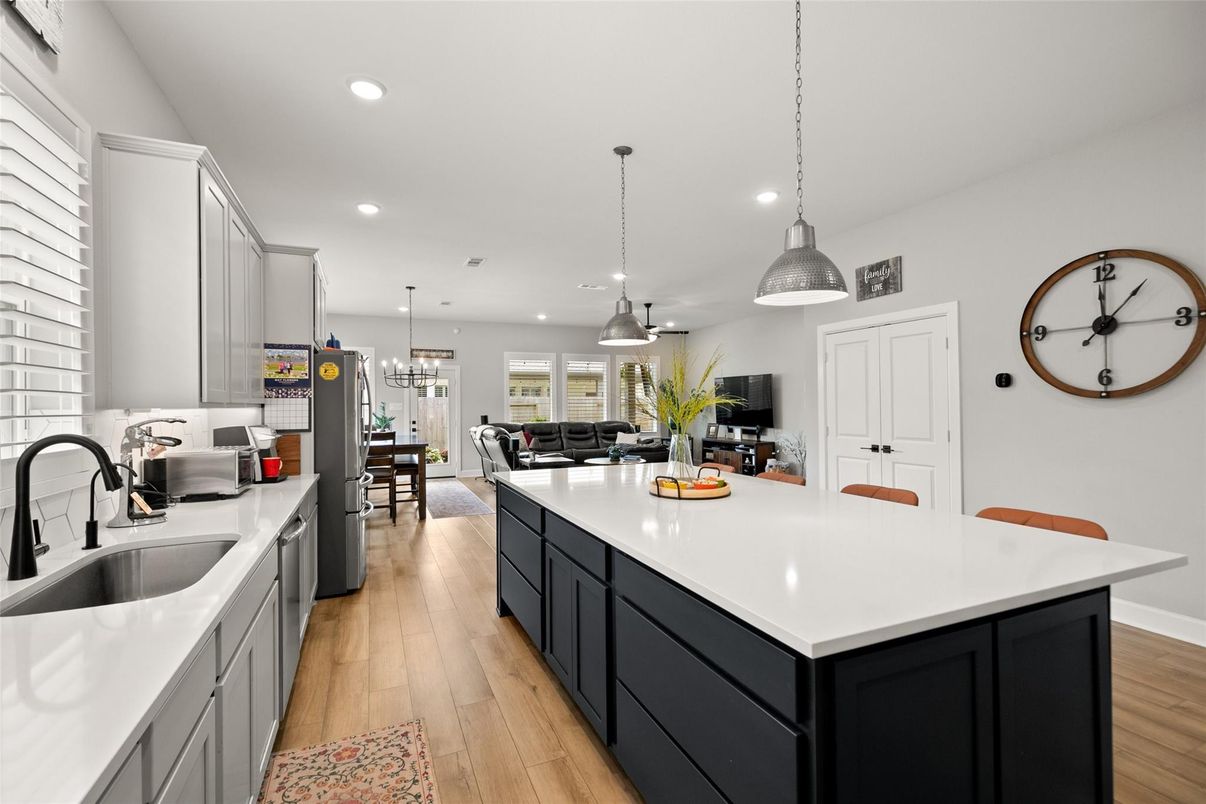 Dining room, Interior, Kitchen, Pendant Lights, Recessed Lighting, Wood Texture Flooring