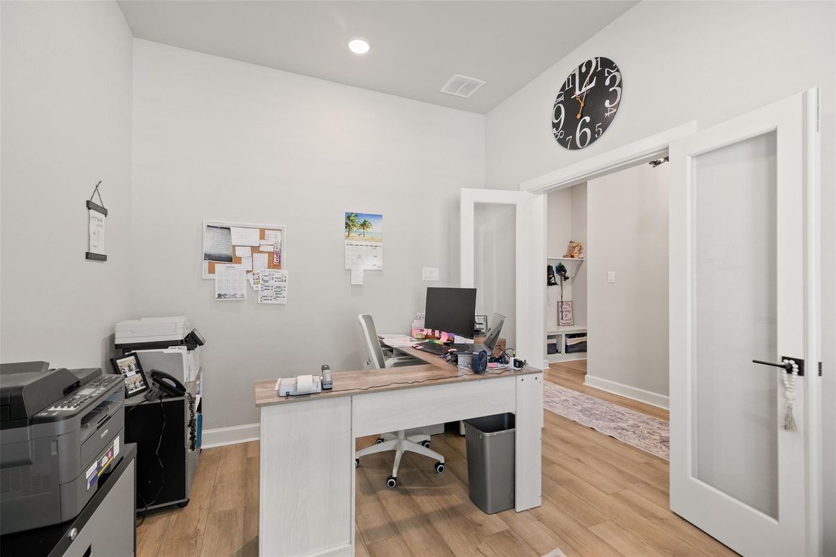Home Office, Interior, Recessed Lighting, Wood Texture Flooring